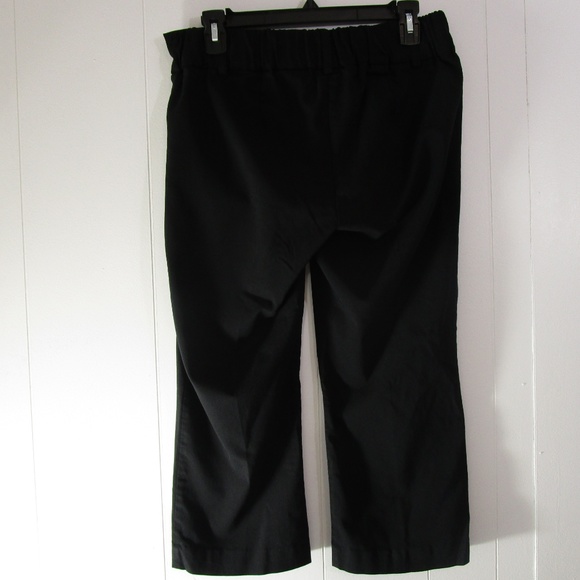 Maternity capri pants, sz Medium - Picture 3 of 6